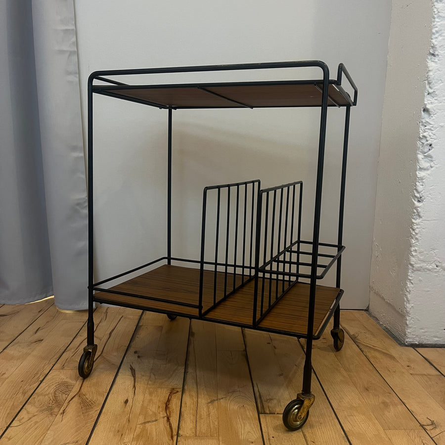 Beistellwagen im Mid-Century-Stil