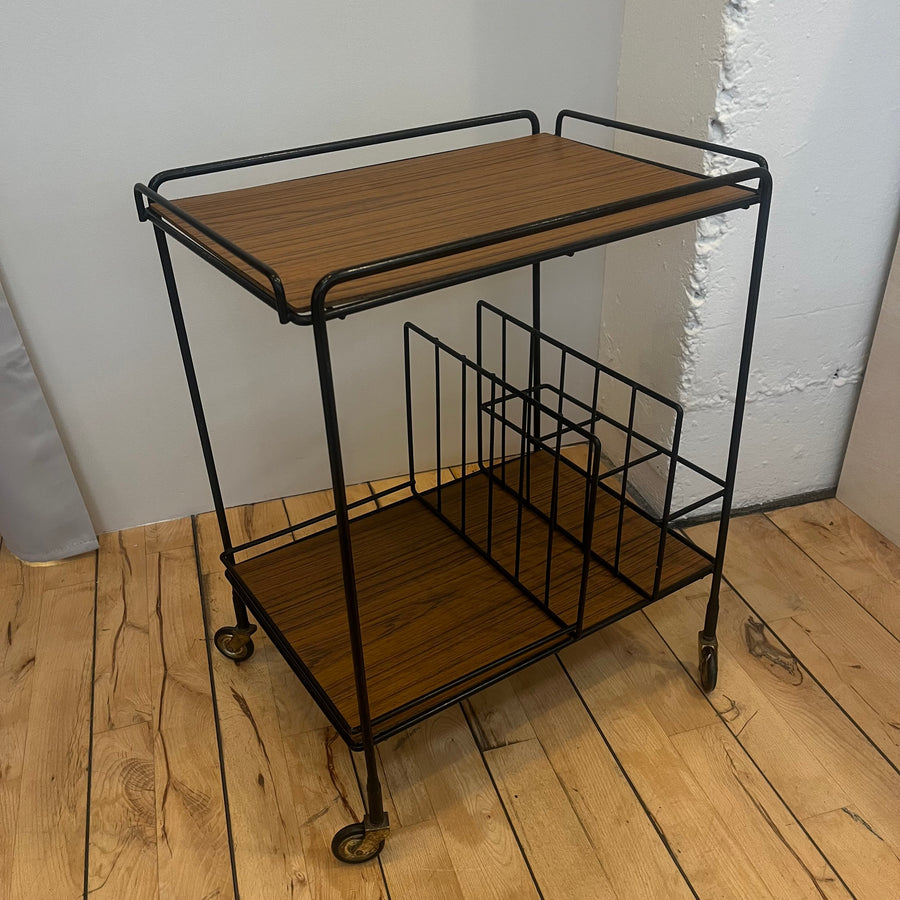 Beistellwagen im Mid-Century-Stil